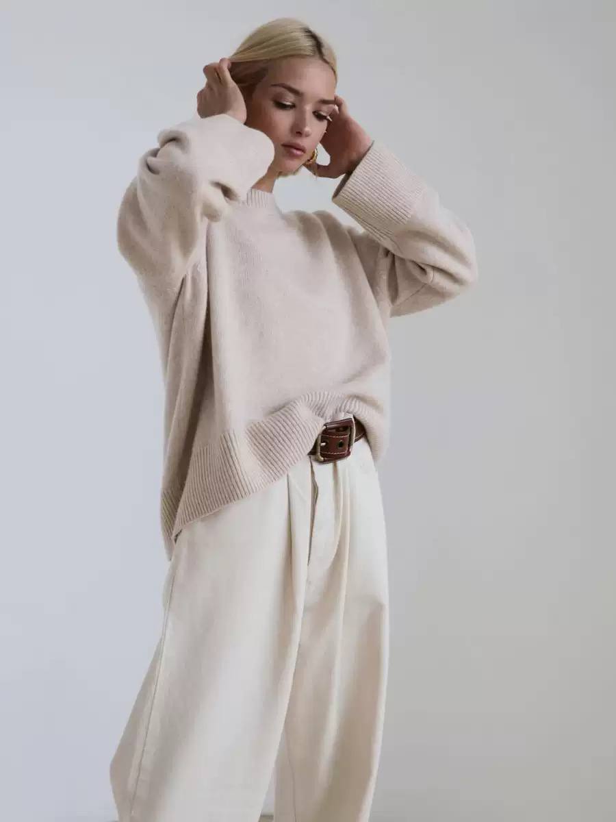 Women's Oversized Crew Neck Knit Sweater