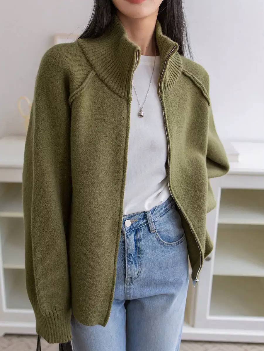 Women's Zip-Up High Neck Knit Cardigan